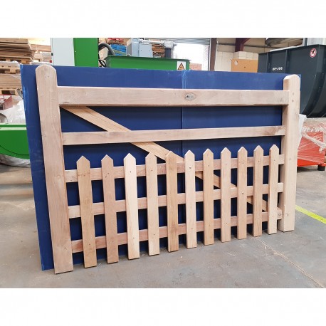 Oak Half Paled Gate - Pointed Palings