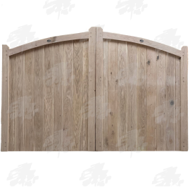 Oak Closeboard Driveway Gates - Curved Top