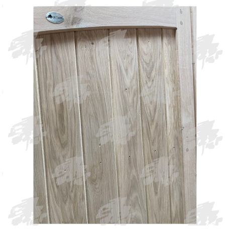 Oak Closeboard Driveway Gates - Curved Top