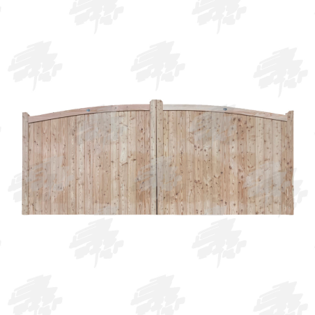 Douglas Fir/English Larch Closeboard Driveway Gates - Curved Top