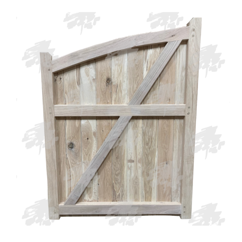 Oak Curved Top Closeboard Driveway Gate