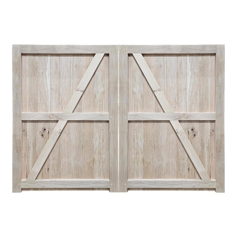 Pair of European Oak Flat Top Closeboard Driveway Gates