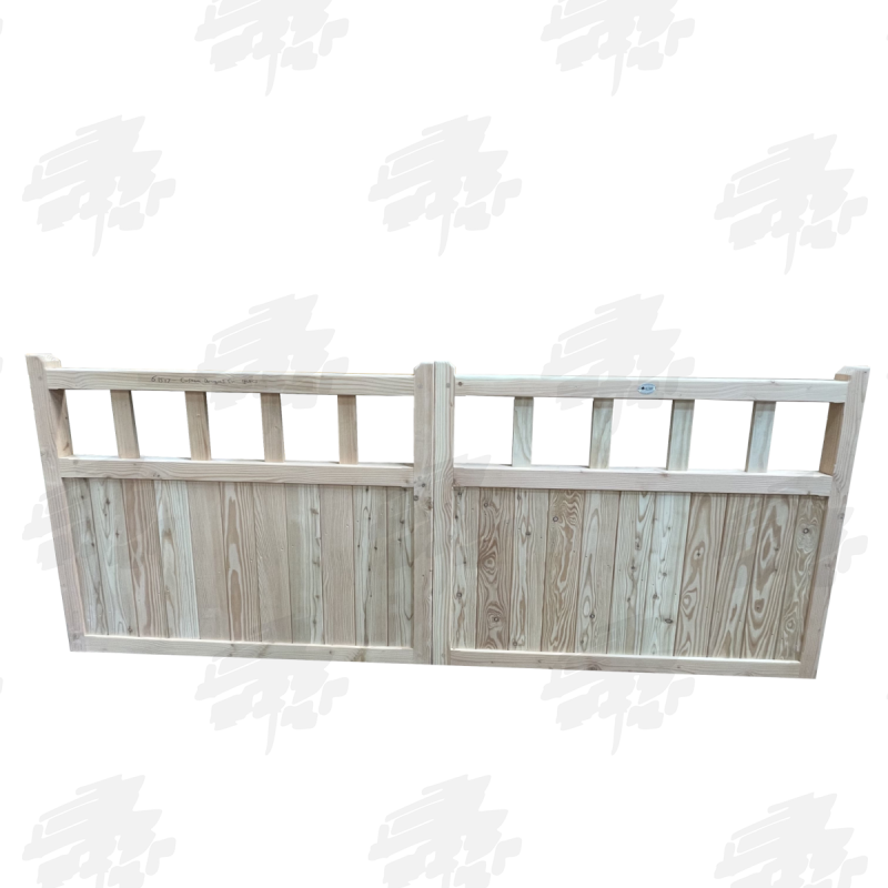 Pair of Solid European Oak Swan Neck Cottage Style Closeboard Driveway Gates