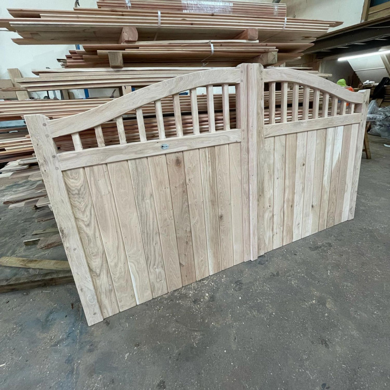 Pair of European Oak Swan Neck Cottage Style Driveway Gates