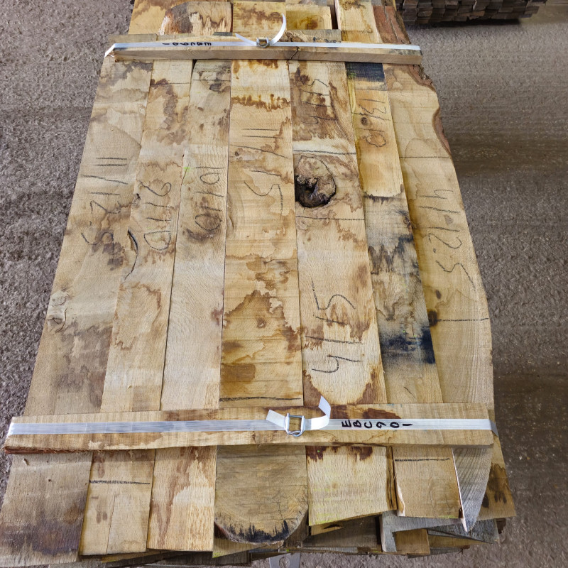 Kiln Dried 27mm European Oak Boards - B/C Grade, 52 Boards (0.24m3) - Pack nr EBC901