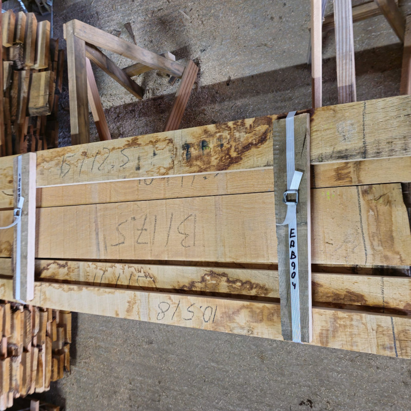 Kiln Dried 27mm European Oak Boards - A/B Grade, 21 Boards (0.1m3) - Pack nr EAB904
