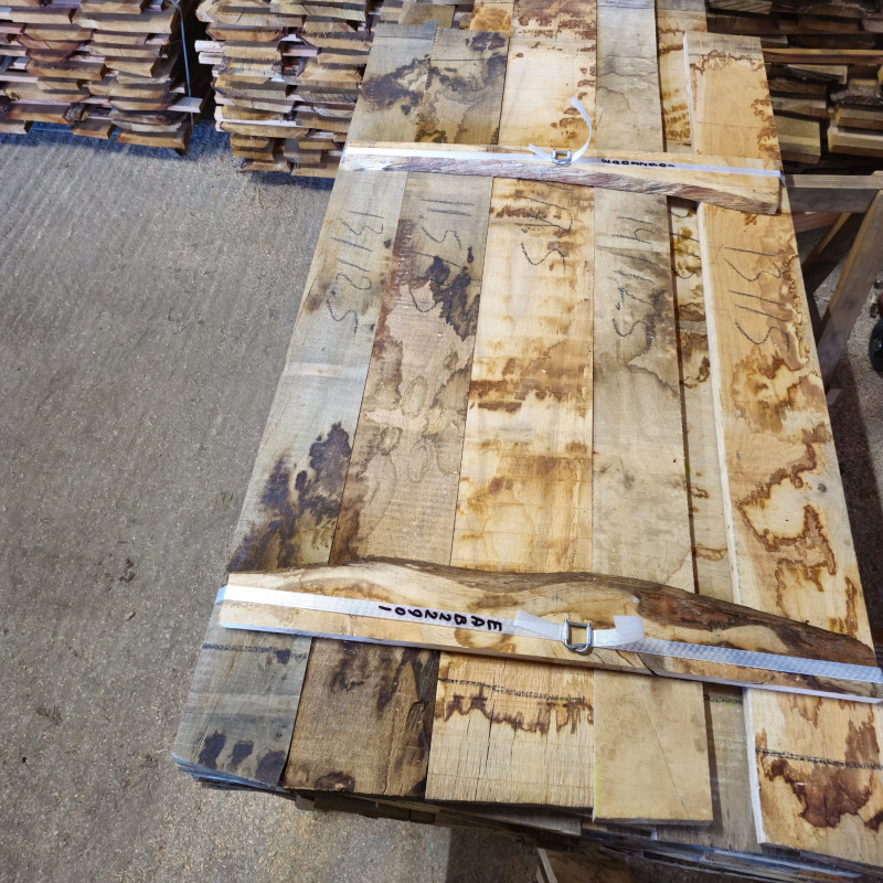 Kiln Dried 22mm European Oak Boards - B/C Grade, 39 Boards (0.17m3) - Pack nr EBC22901