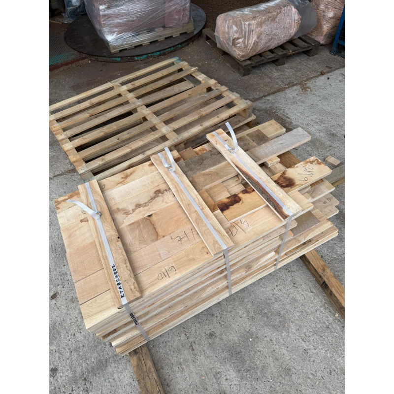 Kiln Dried 27mm Defected European Oak Boards - A/B Grade, 98 Boards (0.38m3) - Pack Ref. SE-EO-AB-27-1021