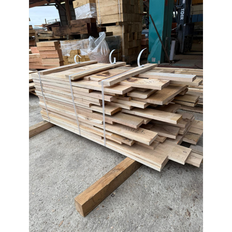Kiln Dried 27mm Defected European Oak Boards - A/B Grade, 98 Boards (0.38m3) - Pack Ref. SE-EO-AB-27-1021