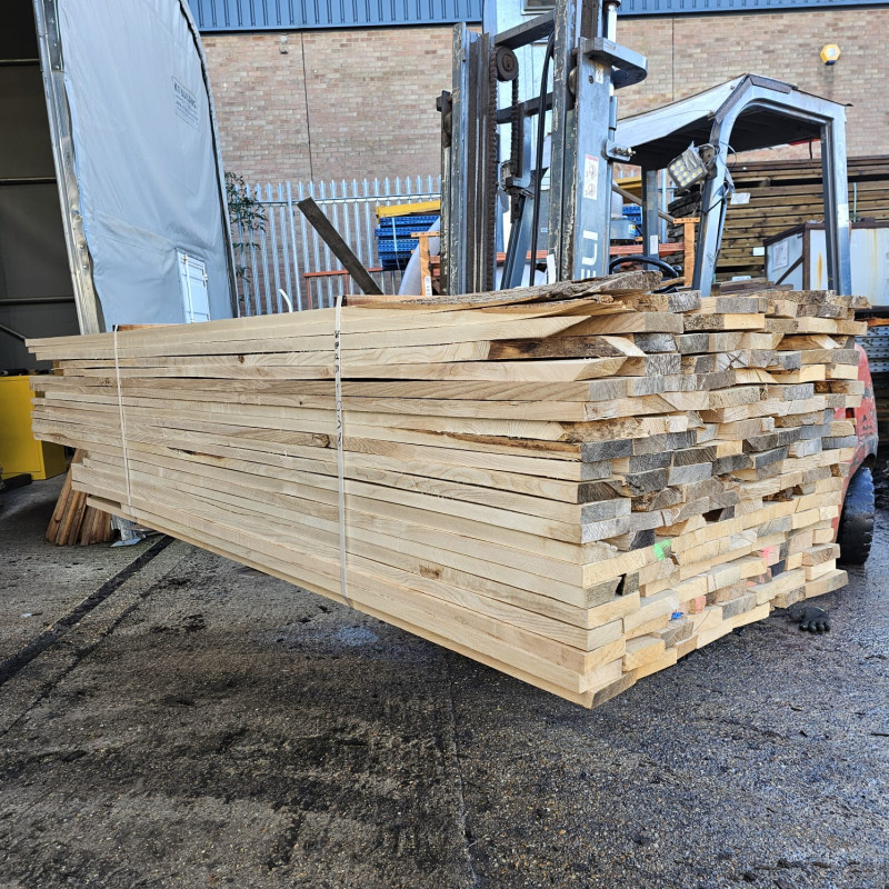 Kiln Dried 28mm English Ash Oak Boards - Prime Grade, 107 Boards (0.776m3) - Pack nr SE-EA-CL-28-1038