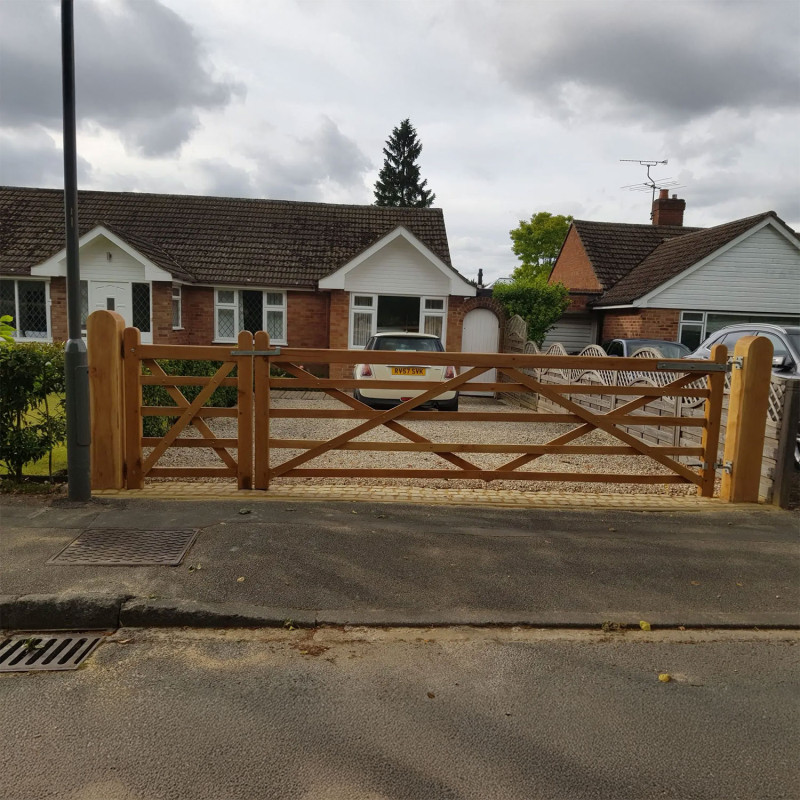 European Oak 5 Bar Gate & Pedestrian Combo