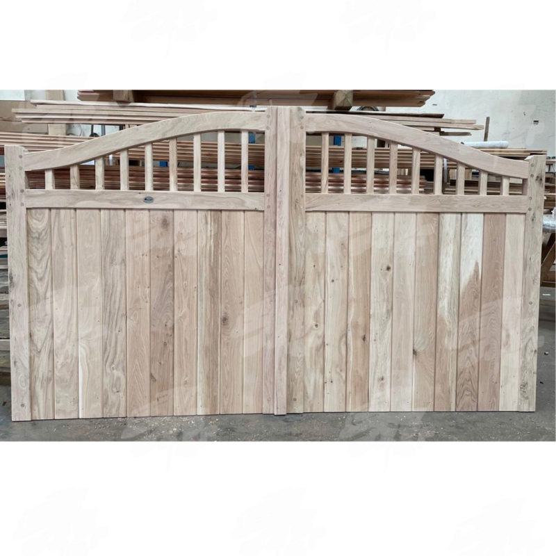 European Oak Swan Neck Cottage Style Driveway Gates | Buy Online from the Experts at UK Timber