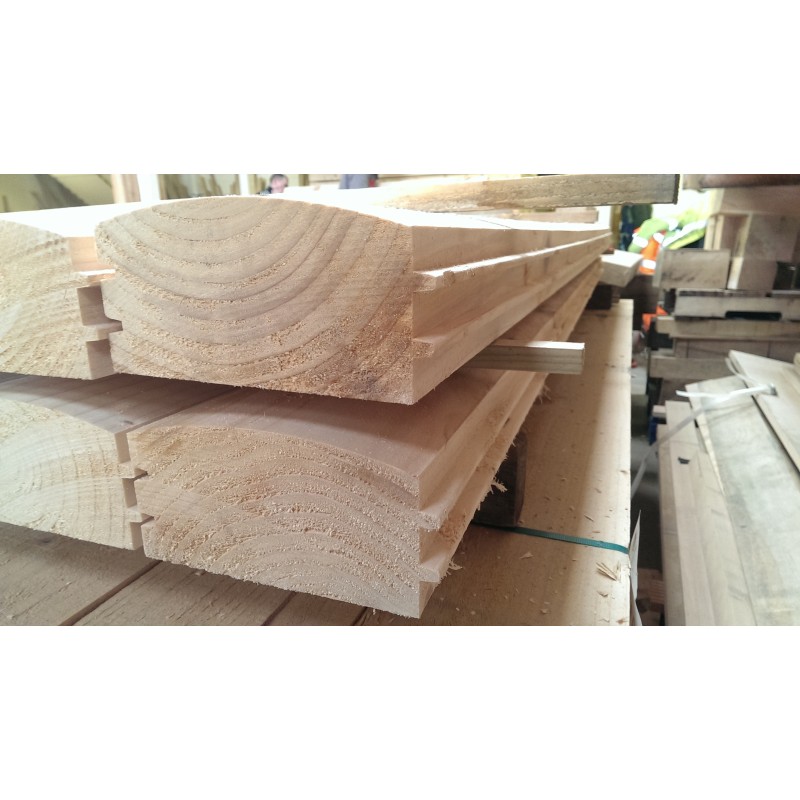 Douglas Fir Super Heavy Log Lap Railway Sleepers | Buy Contemporary Landscaping Online from the Experts at UK Timber