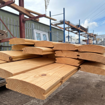 Douglas Fir Log Lap Sleepers | Buy Contemporary Landscaping Online from the Experts at UK Timber
