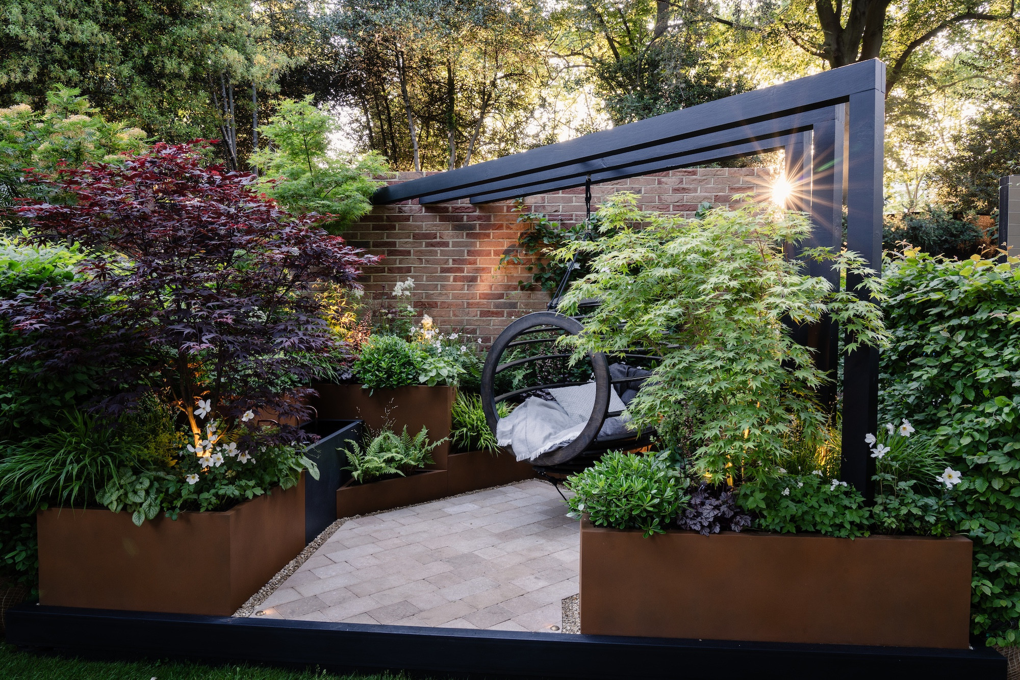Gold at Chelsea: UK Timber Proudly Supports Award-Winning 'Room to Breathe' Garden